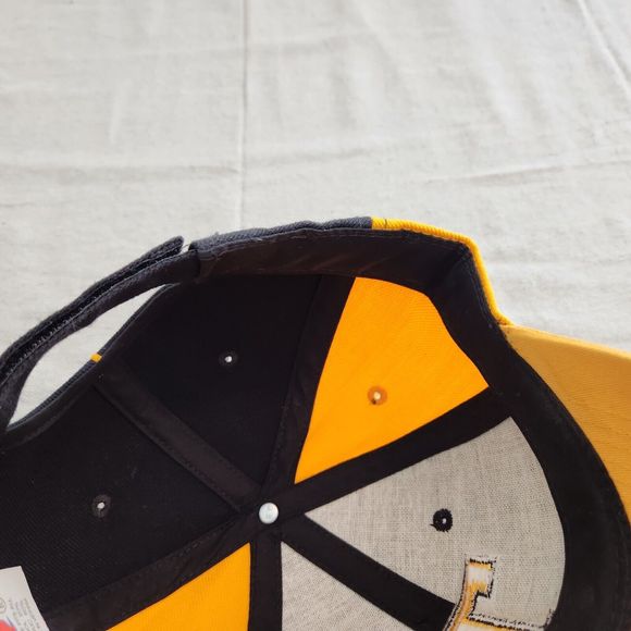 Tennessee Vols Cap Hat Strap Back Black Yellow Logo Football Mens OSFA Wool - Picture 9 of 11